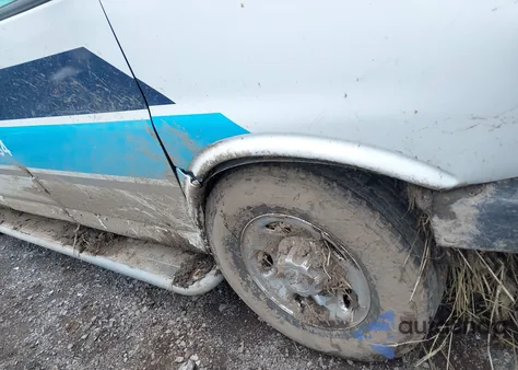 2019 Chevrolet Express 2500 Work Van from USA, damaged, VIN 1GCWGAFG0K1275090